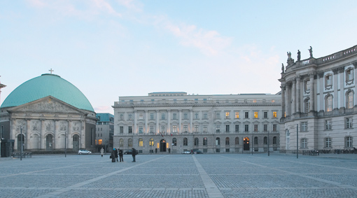Hotel de Rome, Berlin: Wo die Dresdner Bank saß